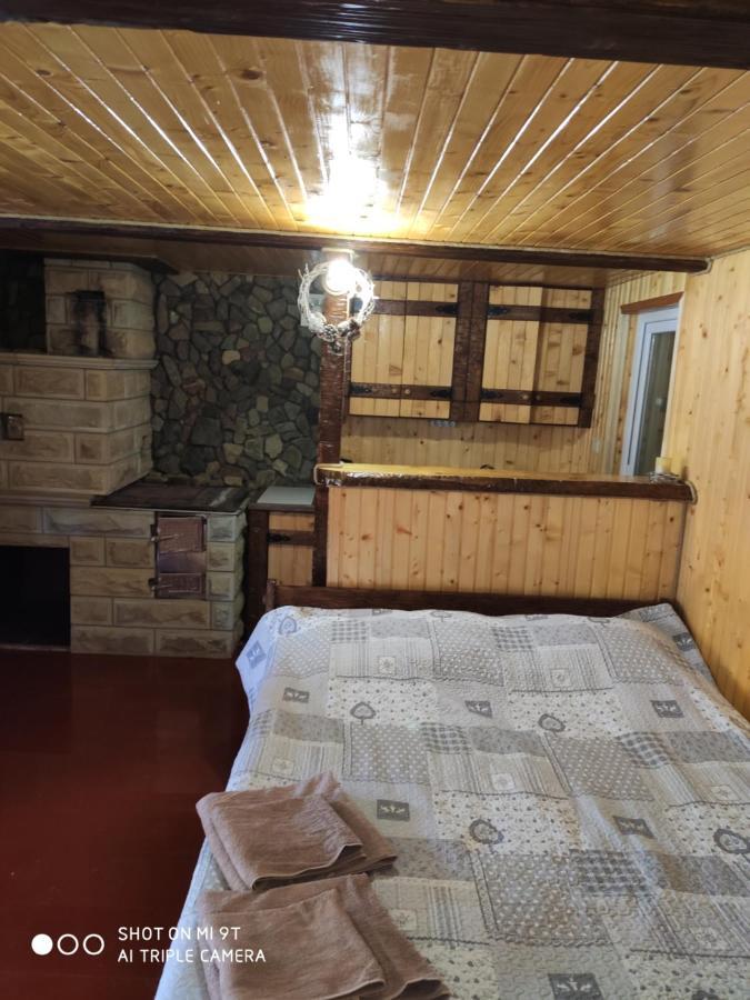 Чан-Садиба Гуцульська Пісня Mykulytjyn Exteriör bild