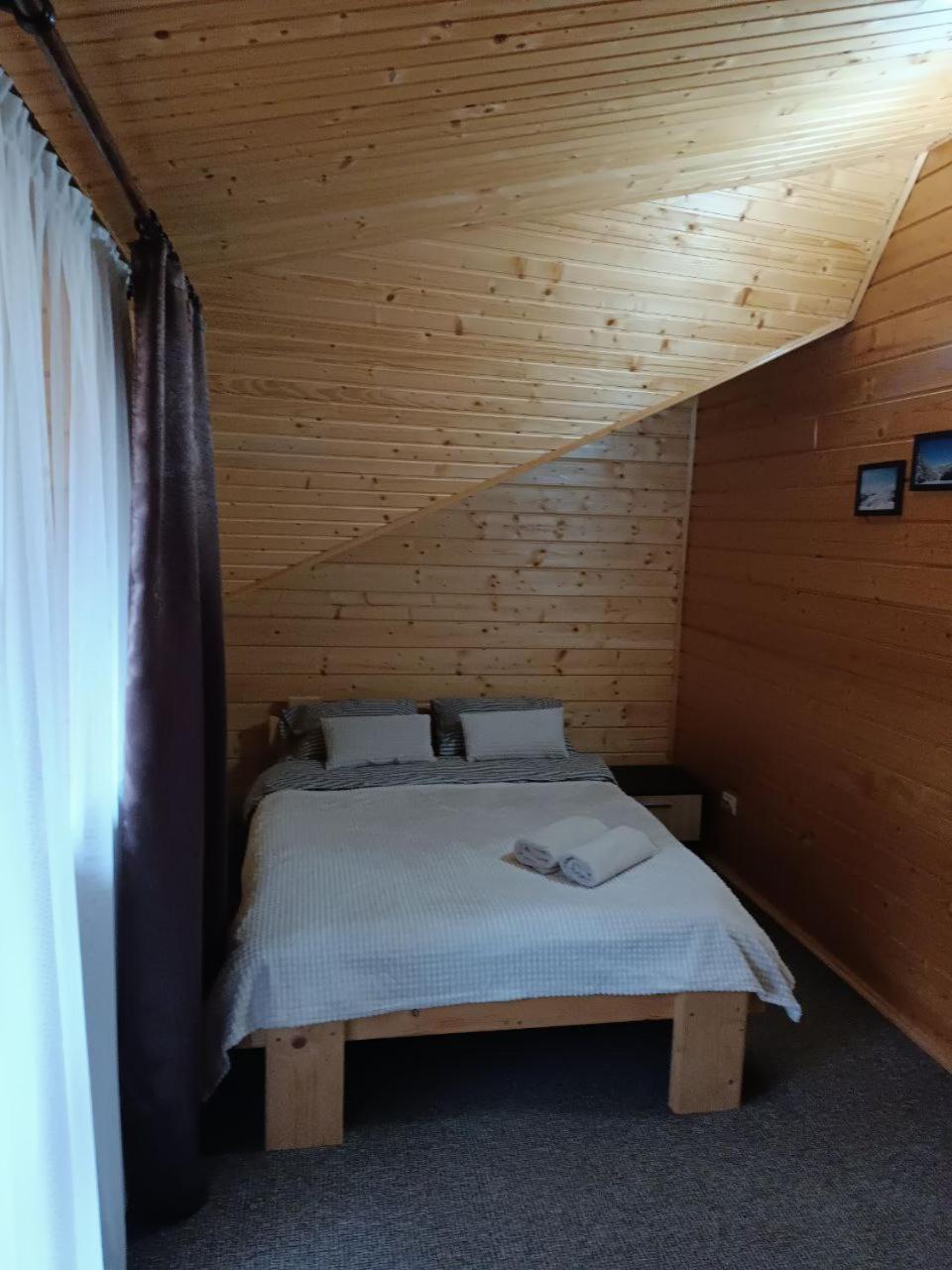 Чан-Садиба Гуцульська Пісня Mykulytjyn Exteriör bild