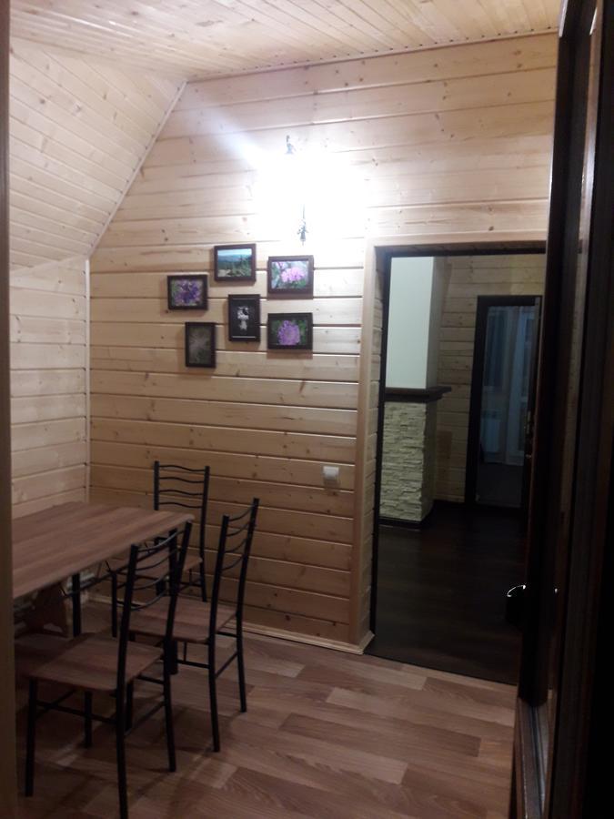 Чан-Садиба Гуцульська Пісня Mykulytjyn Exteriör bild